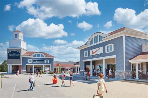 stores at wrentham premium outlets.